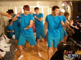 อูยอง (Woo Young) คิดว่าปาร์คจินยอง (Park Jin Young)  เป็นผู้ชายหน้าตาดี