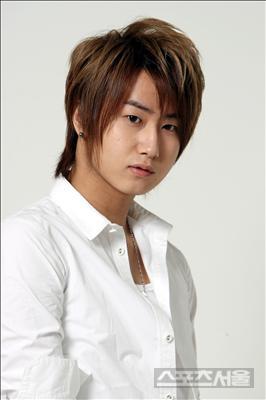 พ่อของยองแซง (Young Saeng) อวยพรวันเกิดให้เขา!