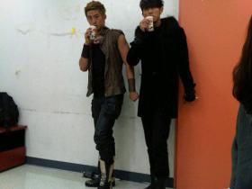 แทคยอน (Taecyeon) พยายามเลียนแบบสมาชิกในครอบครัว One Day!