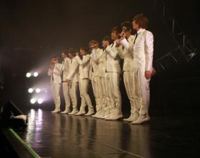 วง ZE:A ที่เพิ่งเสร็จสิ้นคอนเสิร์ตแรกของพวกเขาที่ประเทศญี่ปุ่น