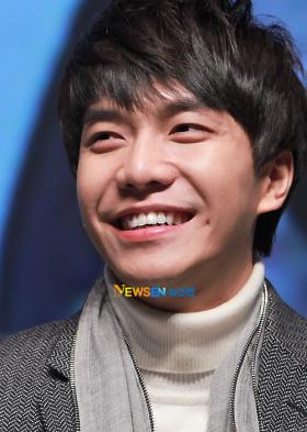 ลีซึงกิ (Lee Seung Gi) เป็นศิลปินที่ได้คะแนนสำหรับการสอบเข้ามหาวิทยาลัยมากที่สุด?