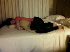 ยูชอน (Yoochun) ที่เหน็ดเหนื่อยจากงาน?