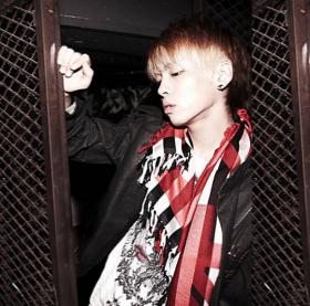 จงฮยอน (Jong Hyun) พักจากกิจกรรมในวงชั่วคราว