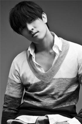 คิมดองวาน (Kim Dong Wan) จะจัดงานแฟนมีทติ้ง