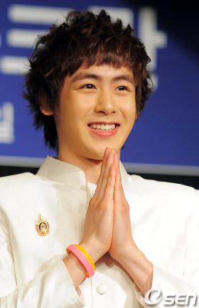 ทำไมนิชคุณ (Nichkhun) ถึงไม่ได้แสดงในเรื่อง Dream High?