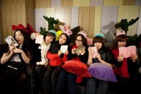 วง T-ara โฆษณาให้กับร้าน Morning Glory Premium