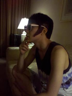 ปาร์คยูชอน (Park Yoochun) เปลี่ยนแปลงอย่างกระทันหันเป็น Elvis Presley?