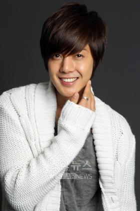 คิมฮยอนจุง (Kim Hyun Joong) กับแผนการอนาคต?