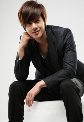 คิมฮยอนจุง (Kim Hyun Joong): ฉากจูบนั้น หรือเกือบจูบ...ความจริงคือ...?