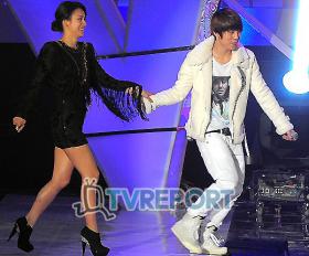 ลีฮโยริ (Lee Hyo Ri) รู้สึกเป็นเกียรติในการแสดงของวง B2ST?
