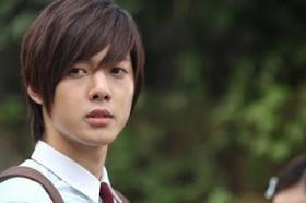 มิตรภาพระหว่างคิมฮยอนจุง (Kim Hyun Joong), แจจุง (Jae Joong) และยูชอน (Yoochun)!