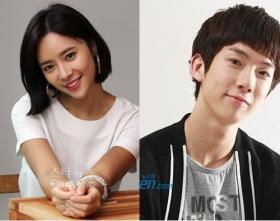 ฮวางจองอึม (Hwang Jung Eum), โจควอน (Jo Kwon) และจองยองฮวา (Jung Yong Hwa) เป็นพิธีกร 2010 SBS Gayo Daejun