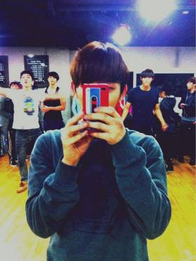 โจควอน (Jo Kwon) เปิดเผยภาพการซ้อมของคอนเสิร์ต