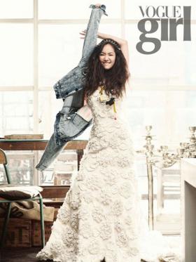 ปาร์คมินยอง (Park Min Young) ในนิตยสาร Vogue