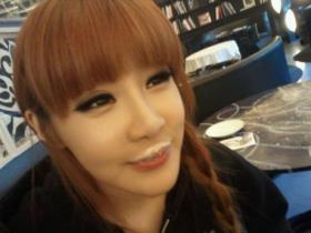 ปาร์คบอม (Park Bom) อยากมีประสบการณ์ในฉาก foam Kiss?