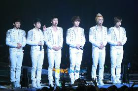 ช่วงหยุดพักของวง B2ST จะไปชมคอนเสิร์ต SHINee!