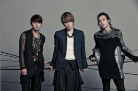 JYJ เป็นนายแบบพรีเซ็นเตอร์ให้กับ NII!!