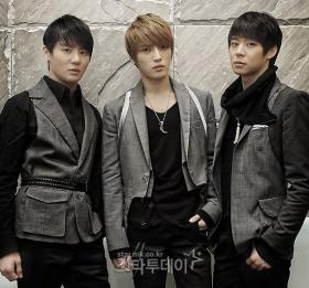 เพลงของยูชอน (Yoochun) ในอัลบั้มใหม่ได้รับความสนใจอย่างมาก?