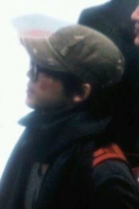 ดองเฮ (Dong Hae) ได้รับบาดเจ็บจากการถ่ายทำรายการพิเศษ!