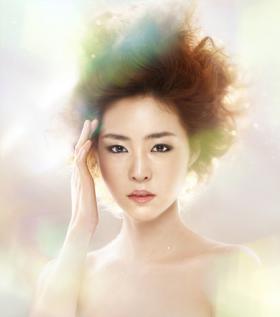 ภาพลียอนฮี (Lee Yeon Hee) ในงานโฆษณาของ Lollynne