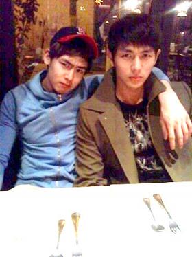 ซีลอง (Seulong), นิชคุณ (Nichkhun) และชางมิน (Changmin) พูดคุยภาษาผู้ชาย?