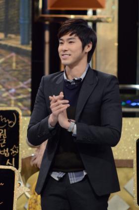 คังโฮดง (Kang Ho Dong) เป็นที่ปรึกษาของยูนโฮ (Yunho)?