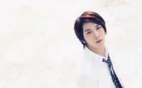 จองยองฮวา (Jung Yong Hwa) เป็นนายแบบใหม่ให้กับแฟชั่น LG