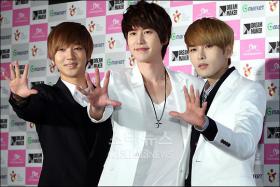คอนเสิร์ตของ Super Junior – K.R.Y ประสบความสำเร็จ!