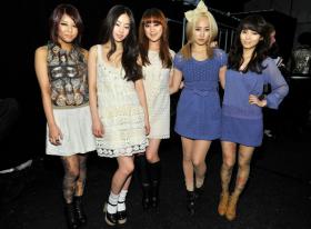 วง Wonder Girls ไปร่วมงานแฟชั่น Mercedes-Benz Fashion Week