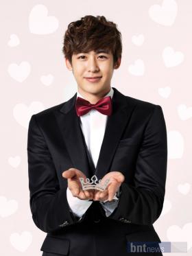 นิชคุณ (Nichkhun) เป็นนายแบบพรีเซ็นเตอร์ให้กับ J.ESTINA!!