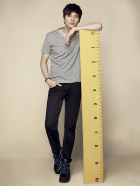 วอนบิน (Won Bin) ถ่ายภาพให้กับแบรนด์ Basic House 