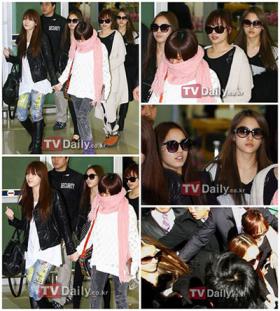 สมาชิกวง Kara เดินทางกลับมาที่ประเทศเกาหลี!!