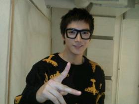 จุนซู (Junsu) จากวง 2PM ดูคล้ายๆ แทคยอน (Taecyeon)?