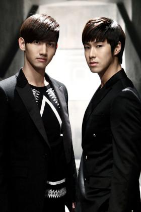 วงดงบังชินกิ (TVXQ) แก้ไขเนื้อเพลงสำหรับเพลง Before U Go!