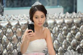 ลีมินจอง (Lee Min Jung) เป็นซีลิบิตี้อันดับ 1 ที่ดูดีที่สุดในชุดแต่งงาน
