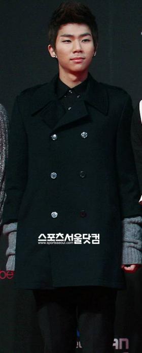 อดีตของ Kevin กลายเป็นประเด็นร้อนทางอินเทอร์เน็ท!