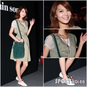 วง SNSD ไปร่วมงาน Seoul Fashion Week 
