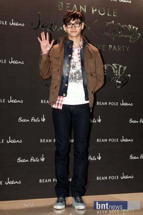 ศิลปินไปร่วมงาน Bean Pole Jeans 9 by Goldie!