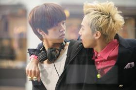 ใครคือคนที่ถ่ายโฆษณาสำหรับแบรนด์ Bean Pole คู่กับ G-Dragon? 