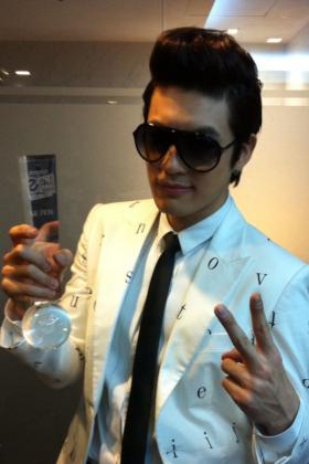 Se7en ไปร่วมงาน 2011 Singapore Entertainment Awards!