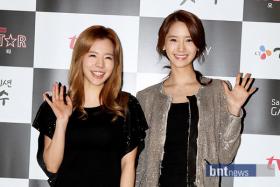 ยูนอา (YoonA) และ Sunny ไปให้กำลังใจ Sunday!