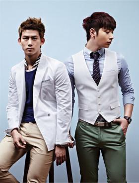 แทคยอน (Taecyeon) และชานซอง (Chan Sung) ถ่ายภาพสำหรับ Esquire!