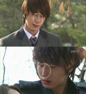 บาดแผลที่จมูกของจองอิลวู (Jung Il Woo) 