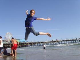 Kevin อัพโหลดภาพของเขาที่ Santa Monica Beach!