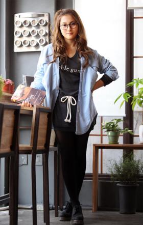 กยูริ (Gyuri) อธิบายเกี่ยวกับอาชีพไอดอลให้นักเรียน