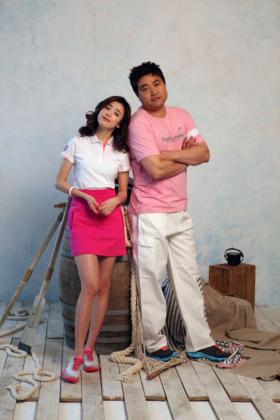 ภาพยางจุนฮยอค (Yang Joon Hyuk) และฮันฮโยจู (Han Hyo Joo) ในนิตยสาร In Style