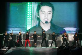 คอนเสิร์ตวง Super Junior ที่เวียดนามประสบความสำเร็จ!