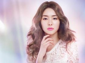 ลียอนฮี (Lee Yeon Hee) ถ่ายภาพให้กับเครื่องสำอางค์แบรนด์ Lollynne