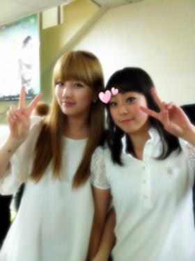ควากมินจอง (Kwak Min Jung) ถ่ายภาพกับ Suzy 