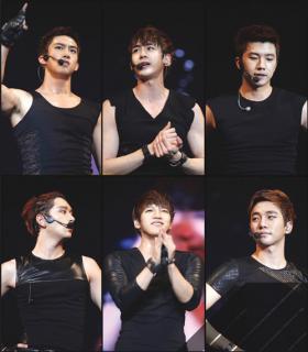 วง 2PM ที่เปิดตัวหนังสือภาพเล่มแรกของพวกเขา!